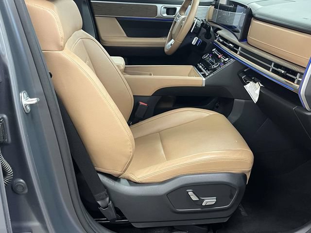 Certified 2025 Hyundai Santa Fe Limited AWD/4WD image 28