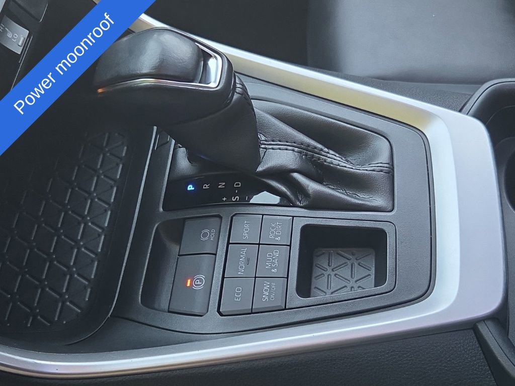 Used 2019 Toyota RAV4 XLE Premium image 28