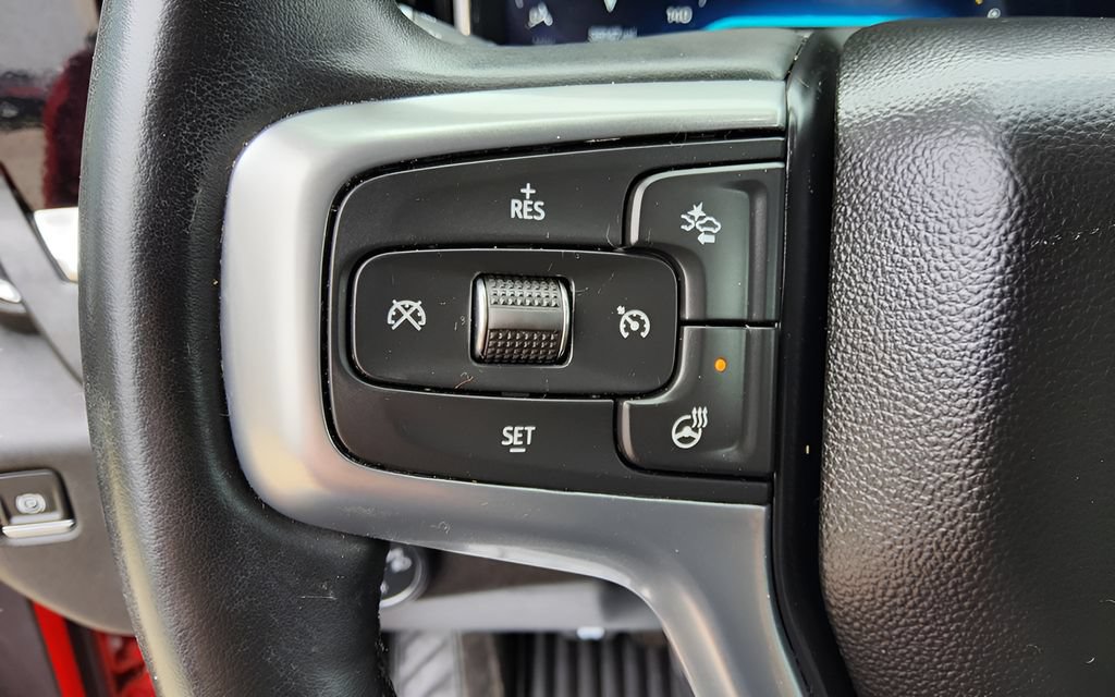 Used 2024 Chevrolet Silverado 1500 LT AWD/4WD image 17