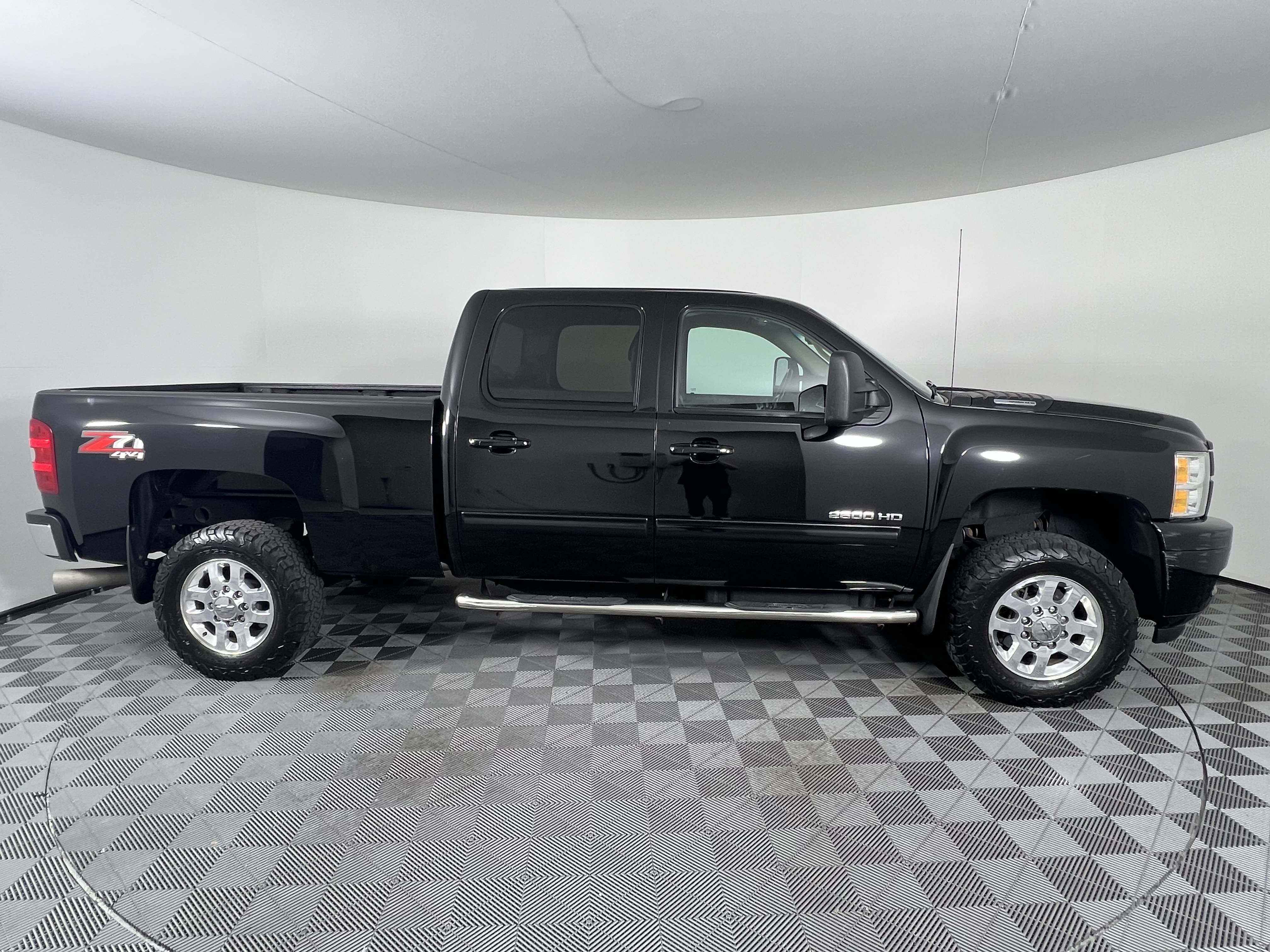 Used 2012 Chevrolet Silverado 2500 LTZ w/ LTZ Plus Package AWD/4WD image 14