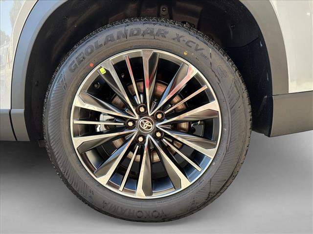 New 2026 Toyota Grand Highlander AWD Hybrid image 9