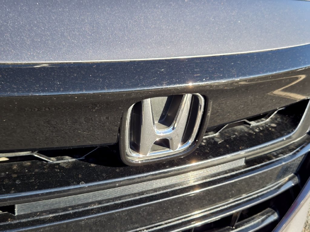 Used 2018 Honda Accord Sport image 3