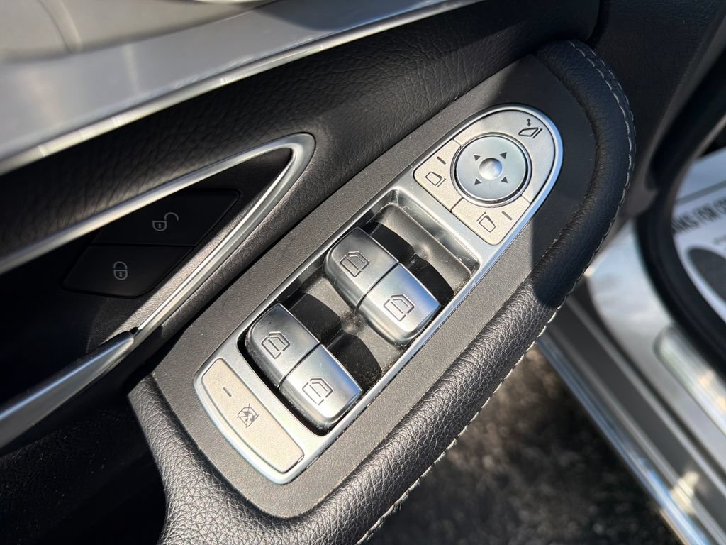 Used 2019 Mercedes-Benz C 300 4MATIC Sedan image 13