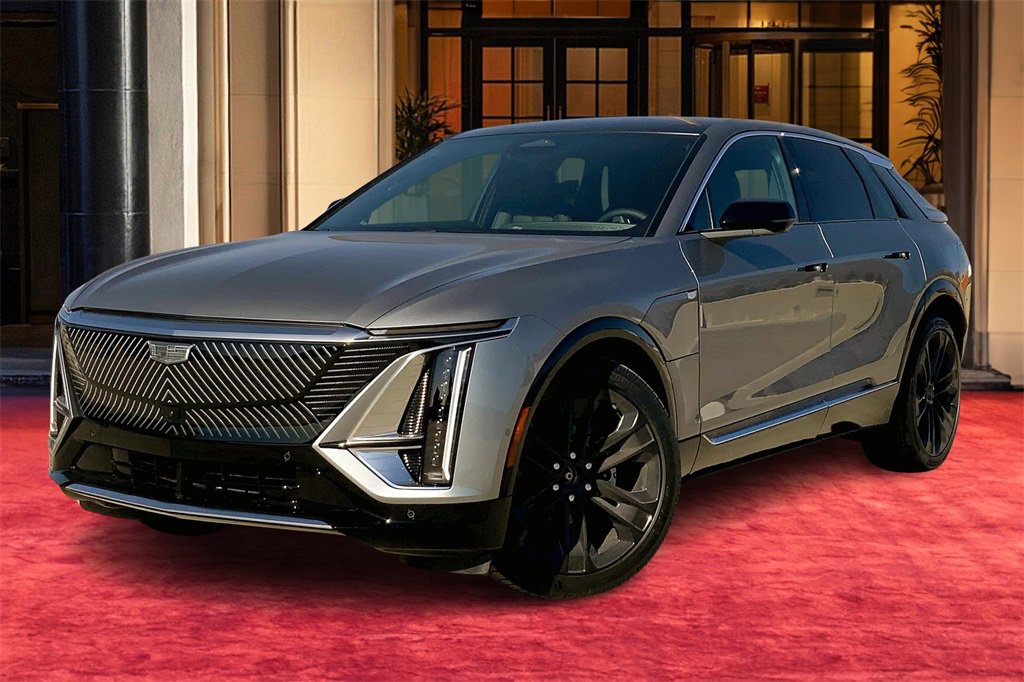 New 2025 Cadillac Lyriq Luxury