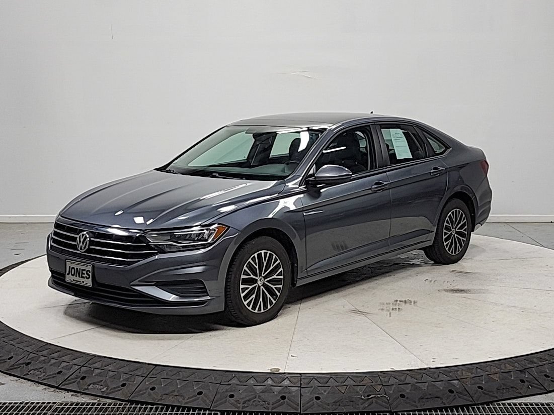 Used 2019 Volkswagen Jetta SE FWD image 3