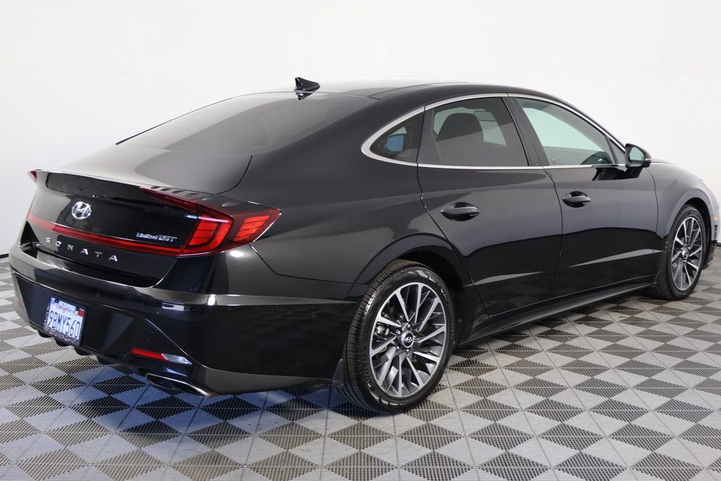 Used 2022 Hyundai Sonata Limited FWD image 3
