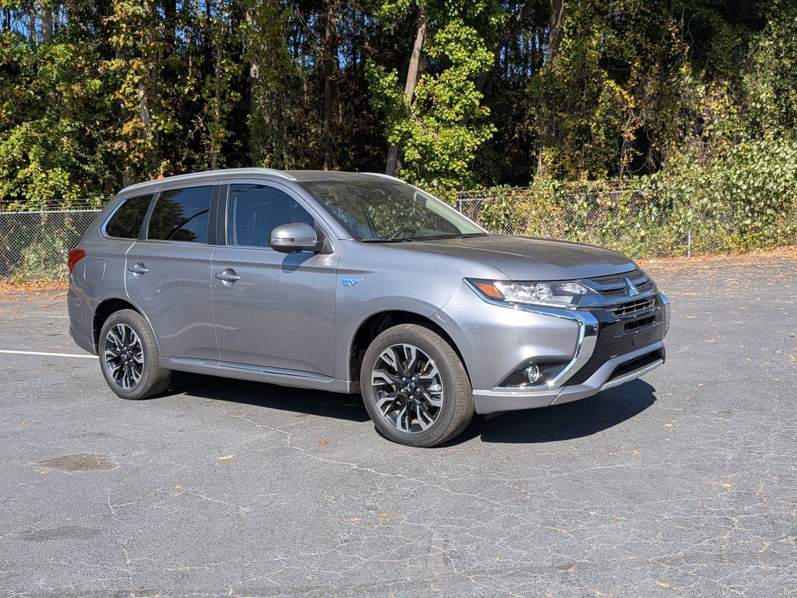 Used 2018 Mitsubishi Outlander GT AWD/4WD image 2