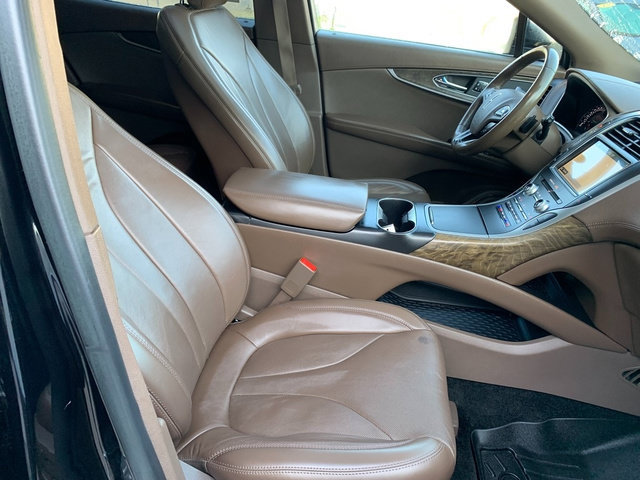 Used 2018 Lincoln MKX Reserve w/ Lincoln MKX Climate Package AWD/4WD image 10