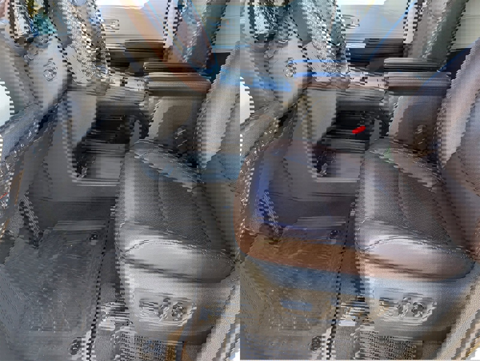 Used 2022 Toyota Sienna Platinum image 15