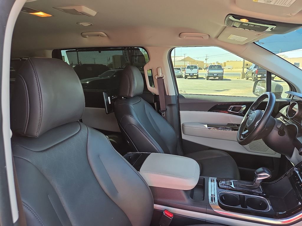 Used 2022 Kia Carnival SX image 14