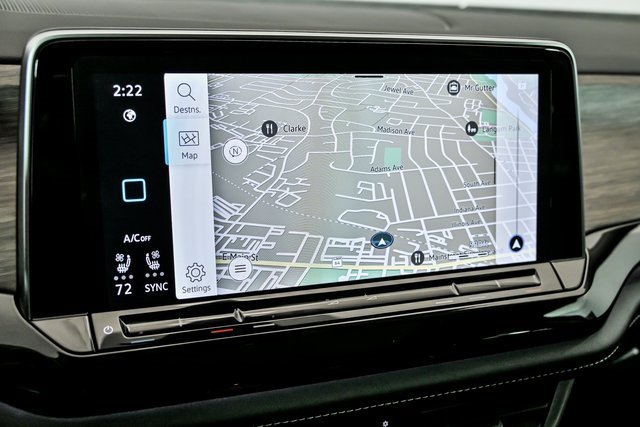 Certified 2025 Volkswagen Atlas SEL Premium R-Line image 15