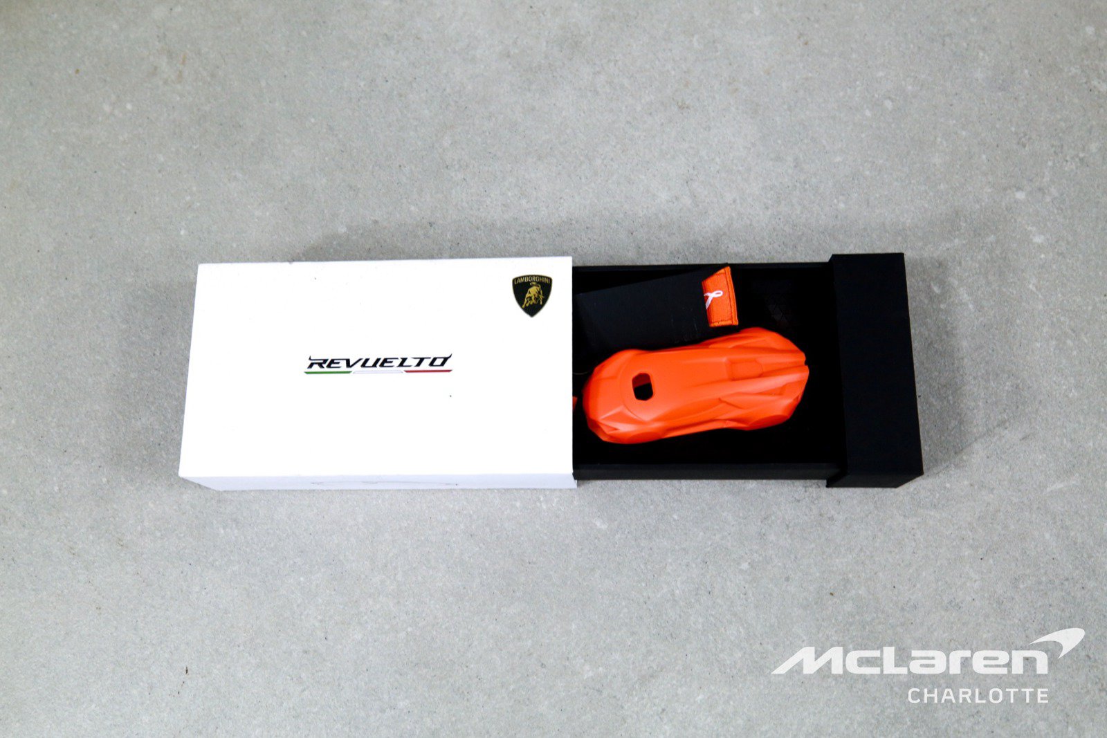 Used 2025 Lamborghini Revuelto AWD/4WD image 22