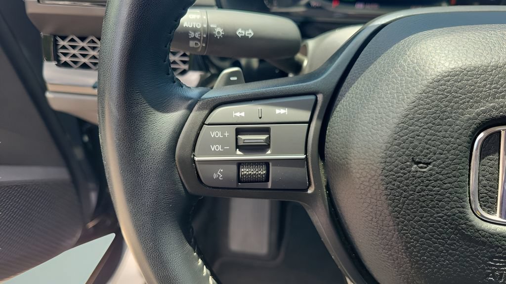 Used 2025 Honda Accord EX-L image 21