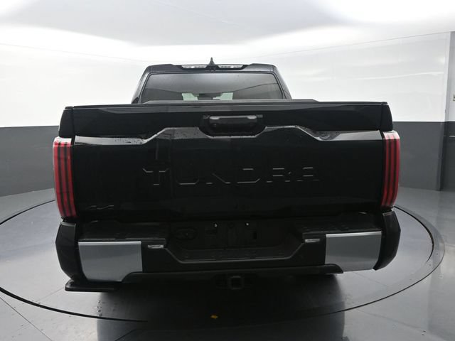 Used 2025 Toyota Tundra Limited AWD/4WD image 9