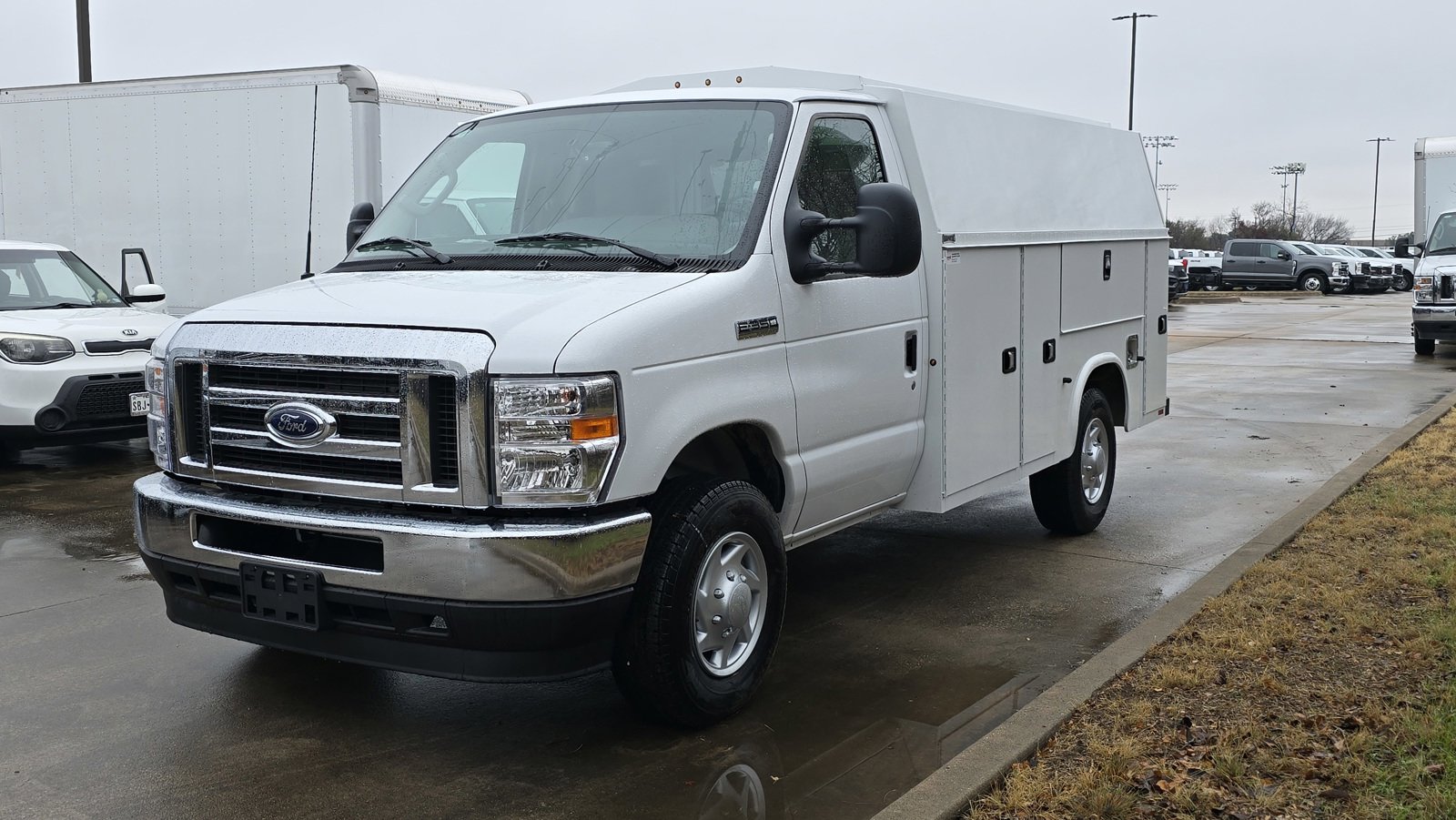 New 2025 Ford E-350 and Econoline 350 Super Duty w/ Power Equipment Group RWD image 3