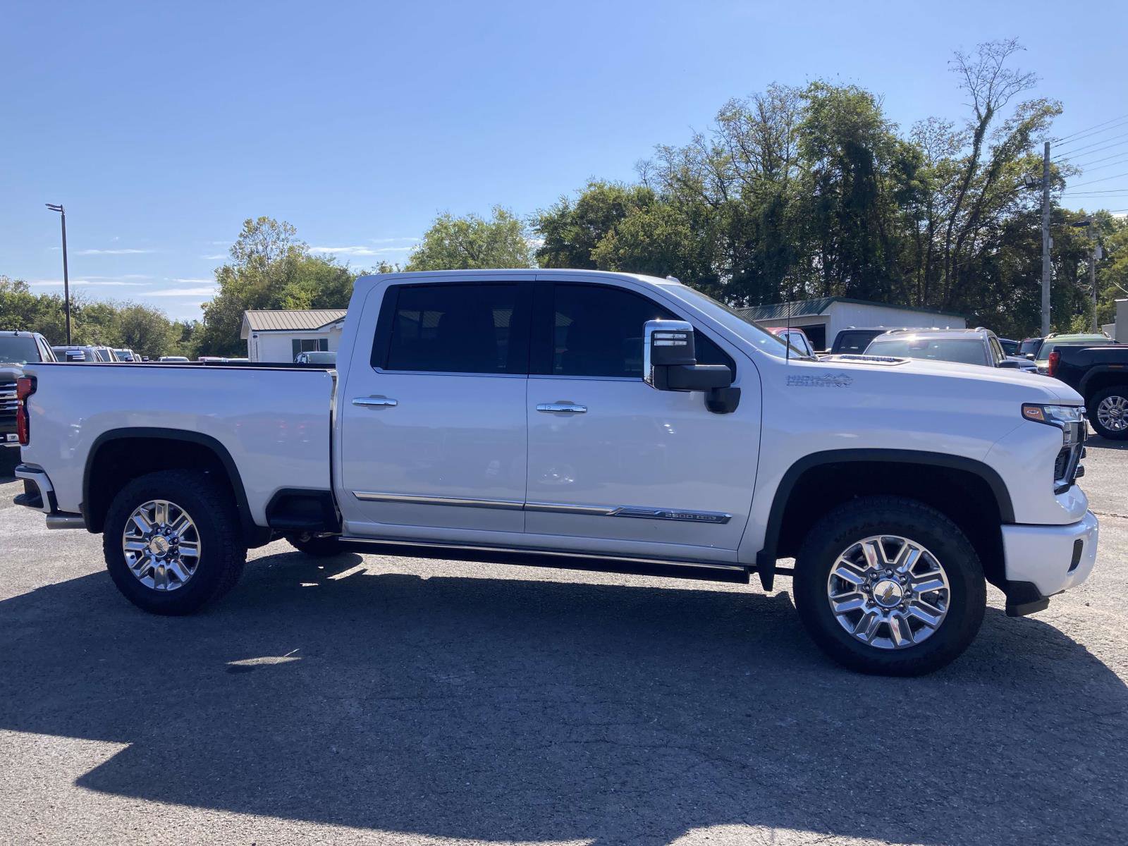 Used 2025 Chevrolet Silverado 2500 High Country w/ High Country Premium Package image 2
