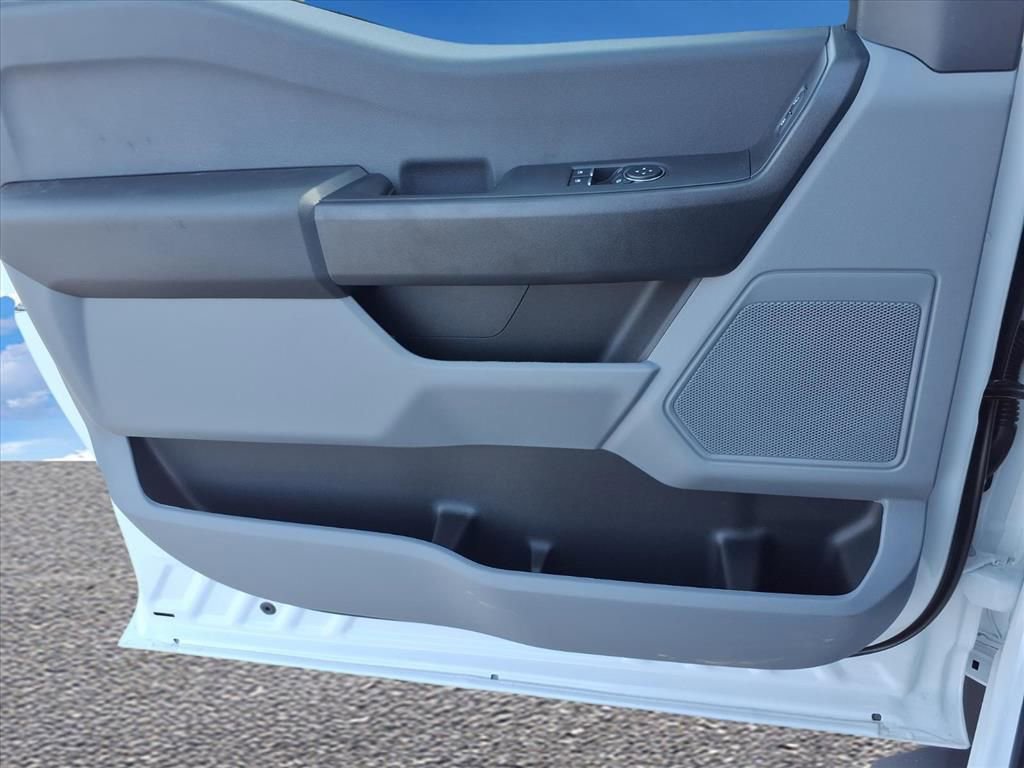 New 2026 Ford F450 XL w/ XL Chrome Package image 16