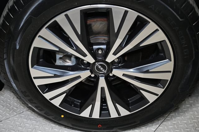 Used 2023 Nissan Rogue SV FWD image 19