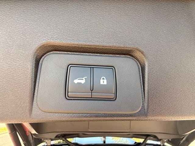 New 2026 Nissan Rogue SV AWD/4WD image 18