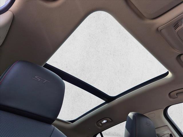 Used 2023 Buick Envision Essence w/ Sport Touring Package FWD image 18