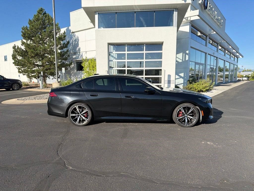 Used 2024 BMW 540i xDrive w/ Premium Package AWD/4WD image 6