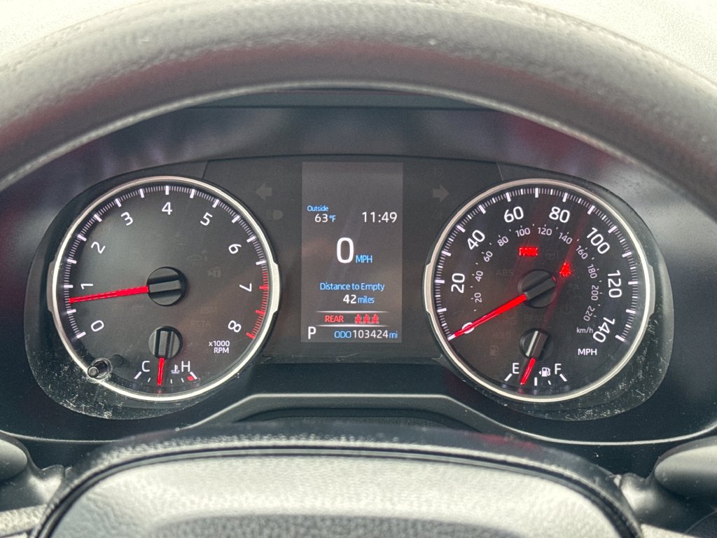 Used 2021 Toyota RAV4 LE AWD/4WD image 17