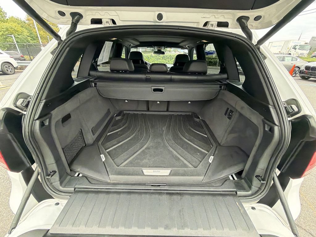 Used 2018 BMW X5 xDrive50i AWD/4WD image 27