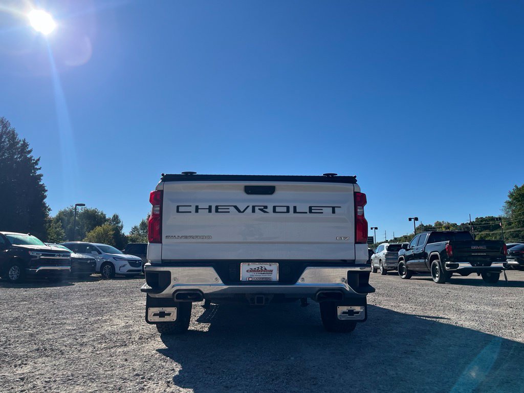 Used 2019 Chevrolet Silverado 1500 LTZ w/ LTZ Plus Package AWD/4WD image 9