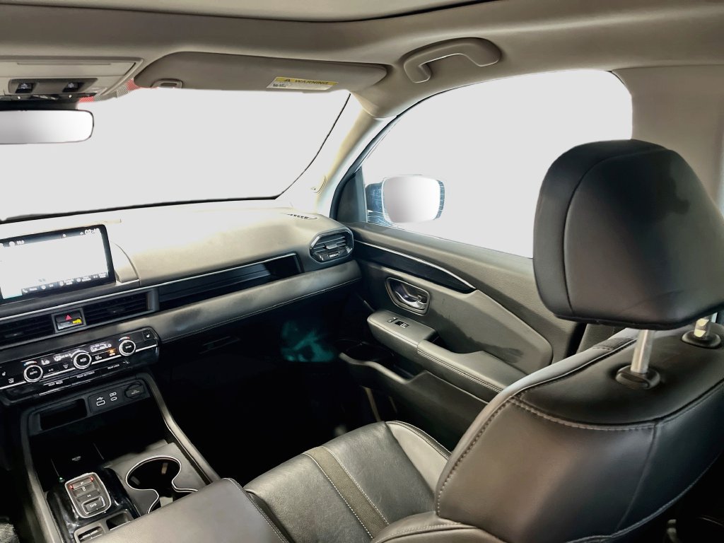 Used 2024 Honda Pilot Touring image 25