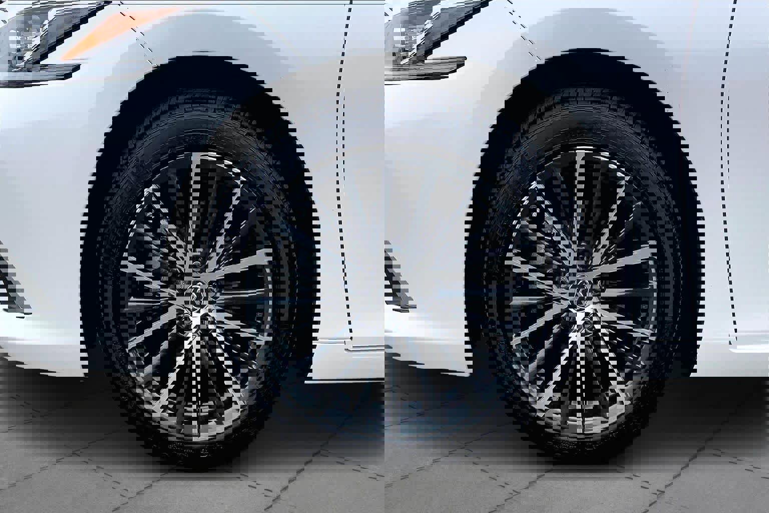 Certified 2025 Lexus ES 300h ES 300h w/ Premium Package image 11