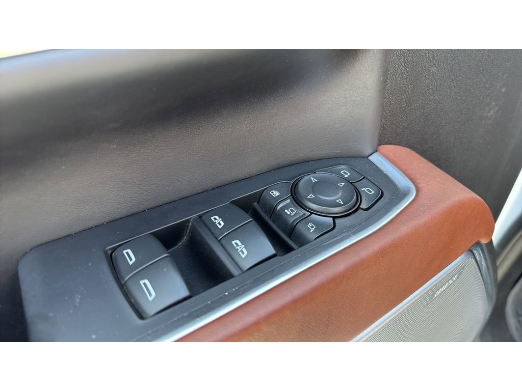 Used 2024 GMC Sierra 3500 Denali Ultimate AWD/4WD image 14