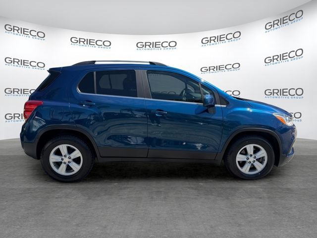 Used 2020 Chevrolet Trax LT FWD image 8