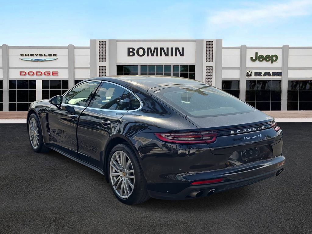 Used 2017 Porsche Panamera 4S image 3