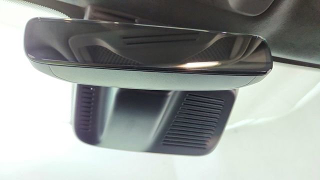 Used 2024 Rivian R1S Adventure image 55