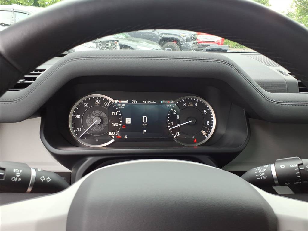 Certified 2023 Land Rover Defender 90 SE AWD/4WD image 17