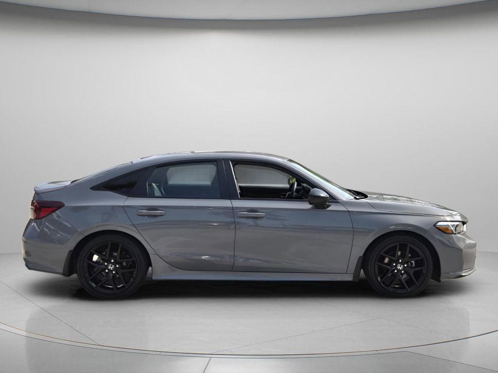 Used 2025 Honda Civic Sport image 3