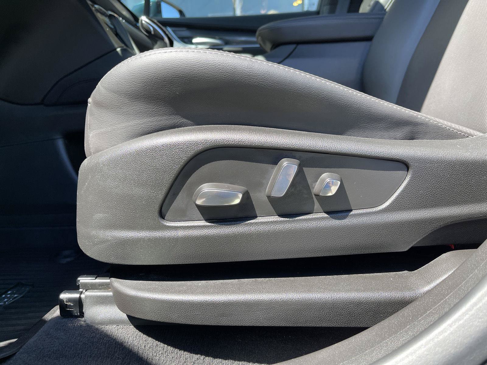 Used 2024 Cadillac XT5 Sportv w/ LPO, Floor Liner Package AWD/4WD image 17