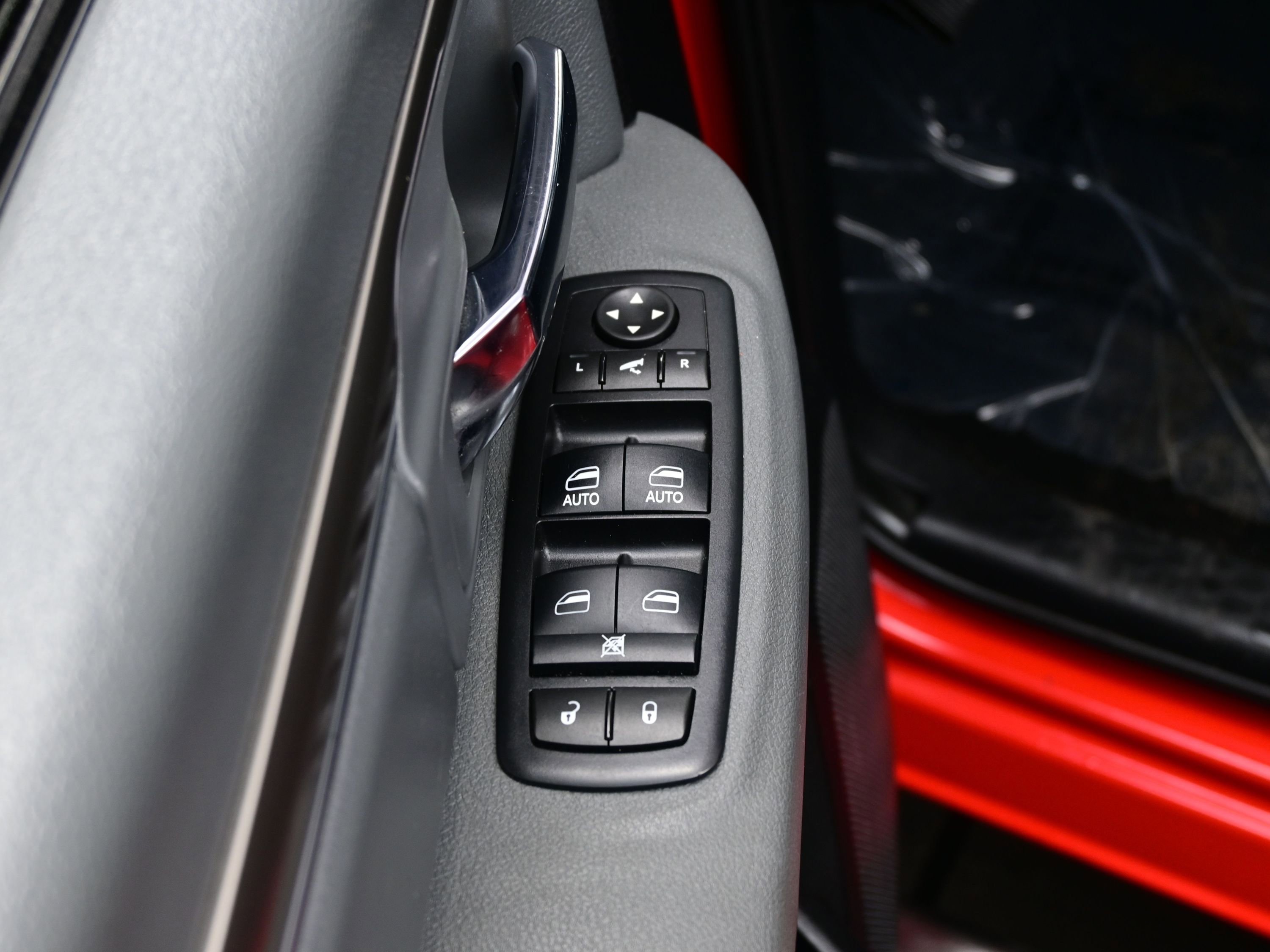 Used 2016 RAM 1500 Outdoorsman image 10