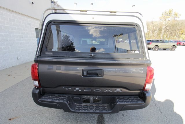 Used 2018 Toyota Tacoma SR5 image 9