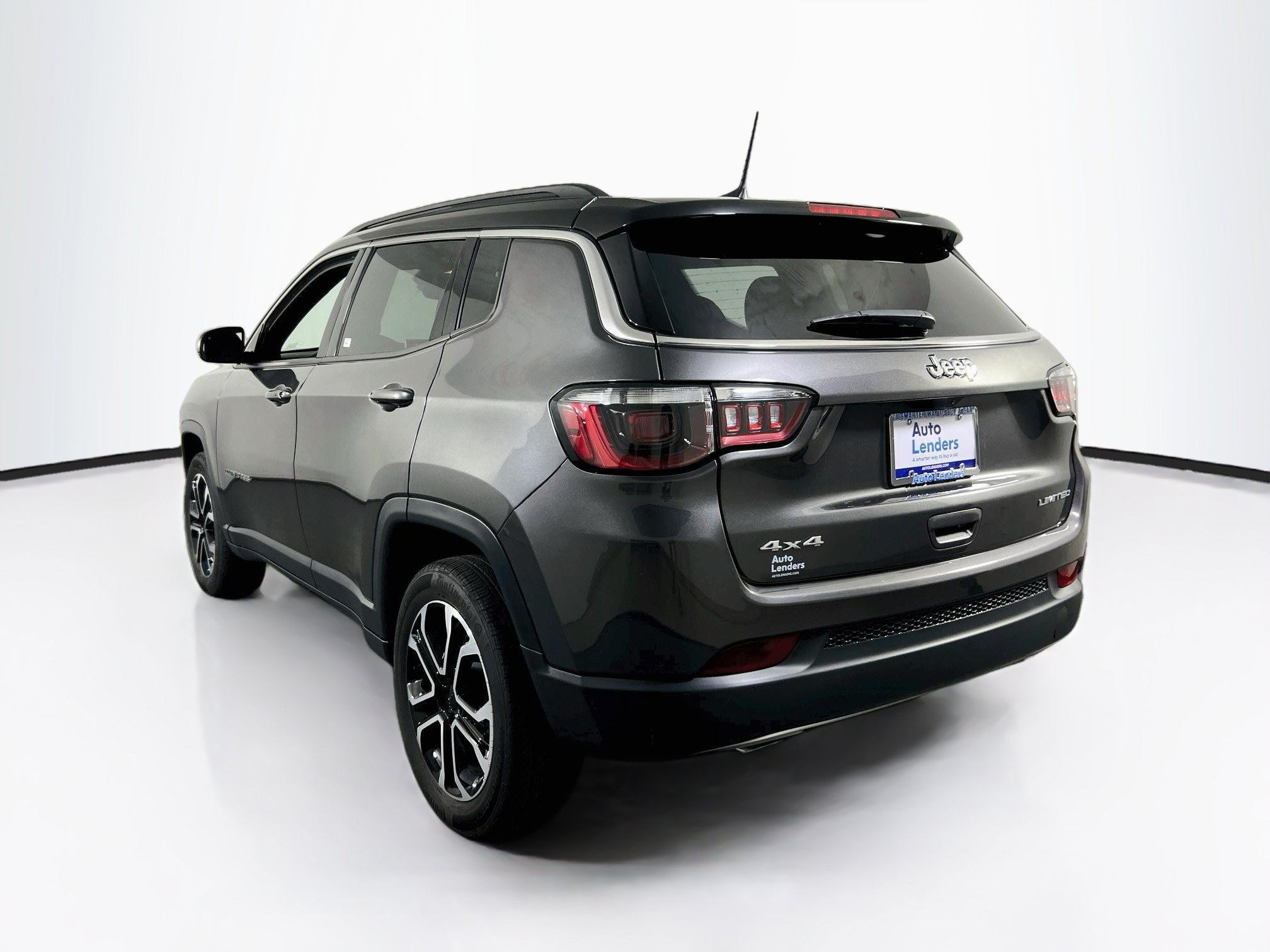 Used 2023 Jeep Compass Limited AWD/4WD image 7