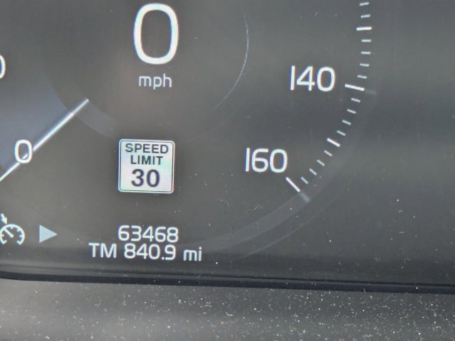 Used 2019 Volvo XC60 T5 Momentum w/ Multimedia Package image 10