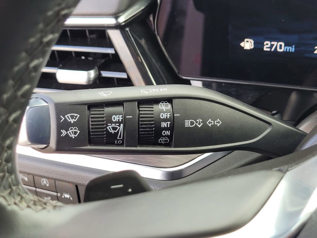 Used 2025 Chevrolet Suburban Z71 AWD/4WD image 26