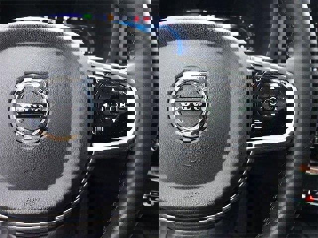 Certified 2023 Volvo XC60 B5 Ultimate image 14