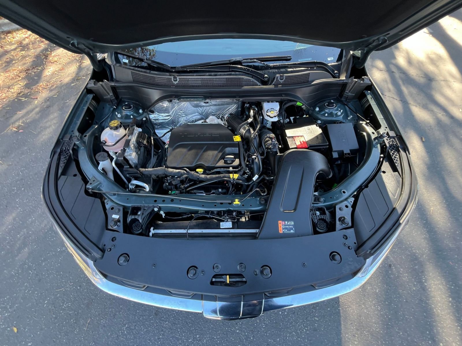 Used 2025 Chevrolet Trax LT image 30