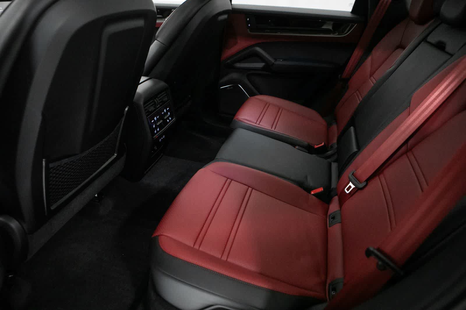 New 2026 Porsche Cayenne Turbo AWD/4WD image 35
