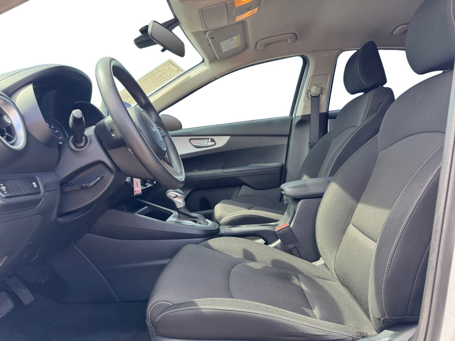 Used 2024 Kia Forte LXS FWD image 10