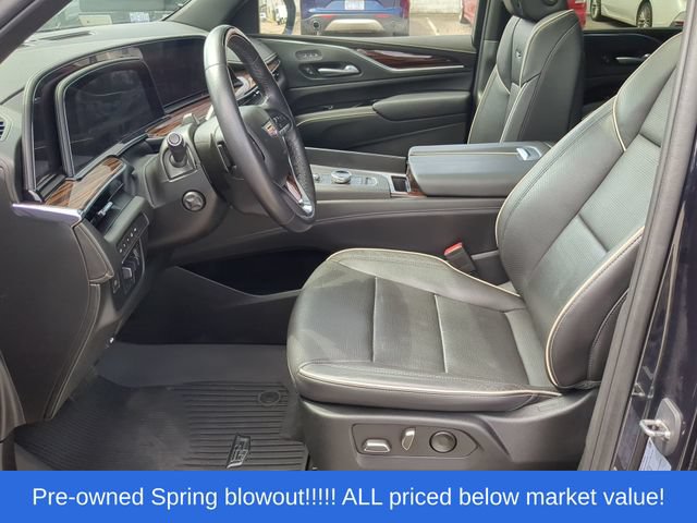 Used 2023 Cadillac Escalade Premium Luxury w/ Performance Package AWD/4WD image 23