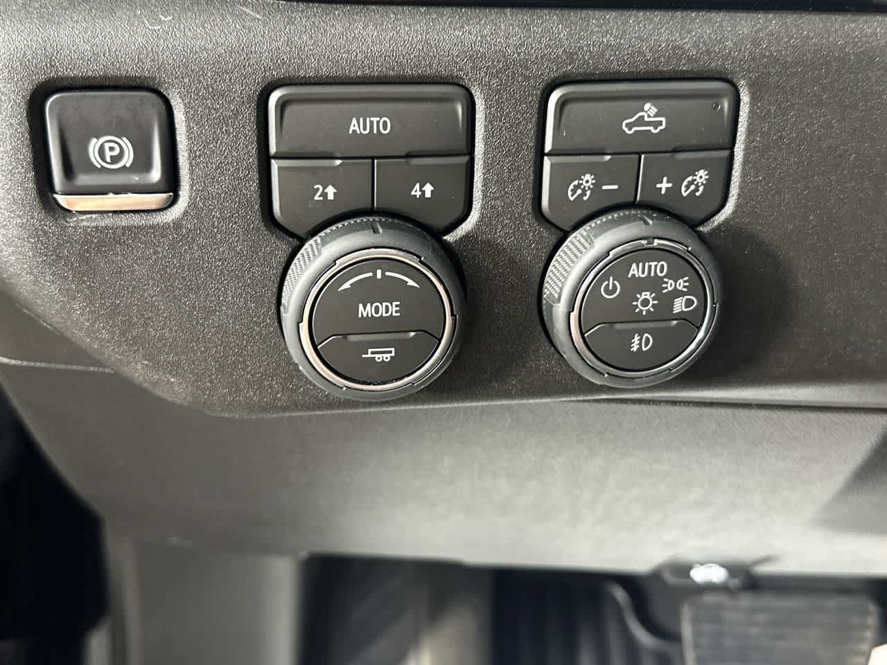 Used 2026 Chevrolet Silverado 1500 RST AWD/4WD image 26