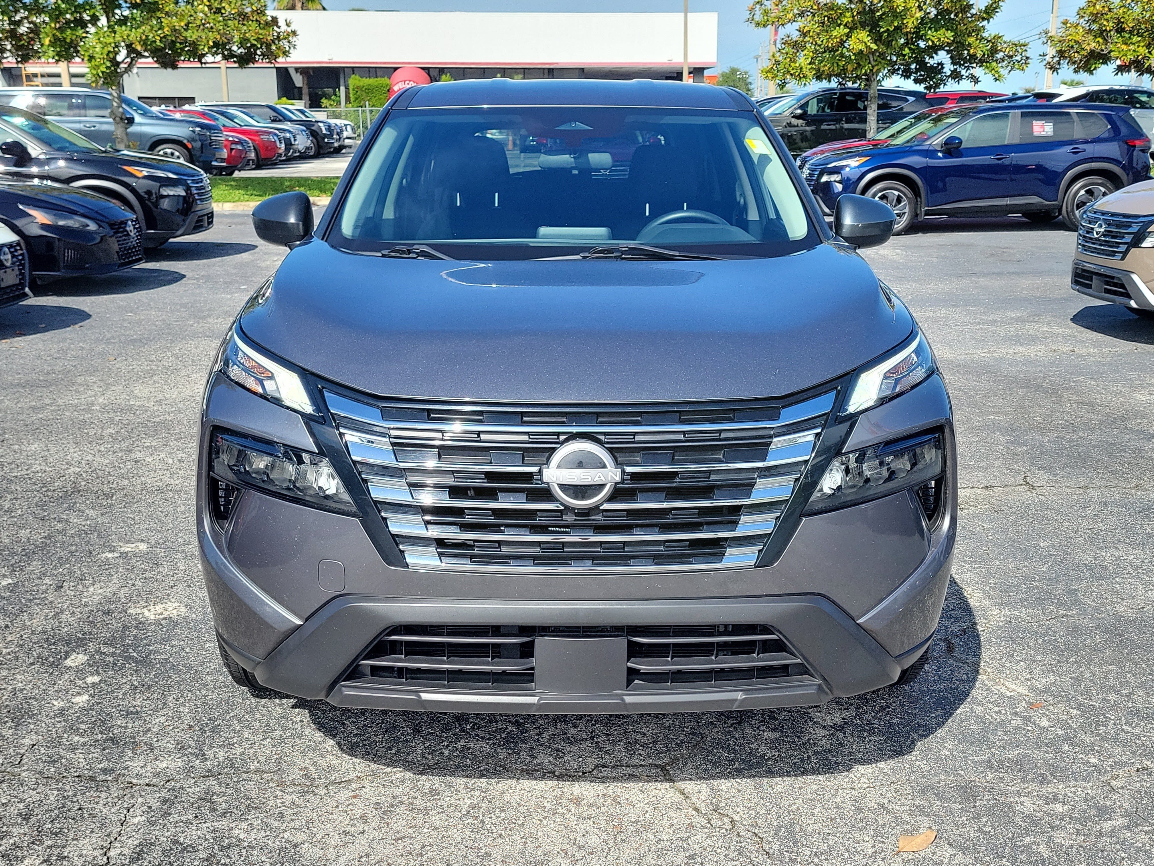 Certified 2024 Nissan Rogue S FWD image 2