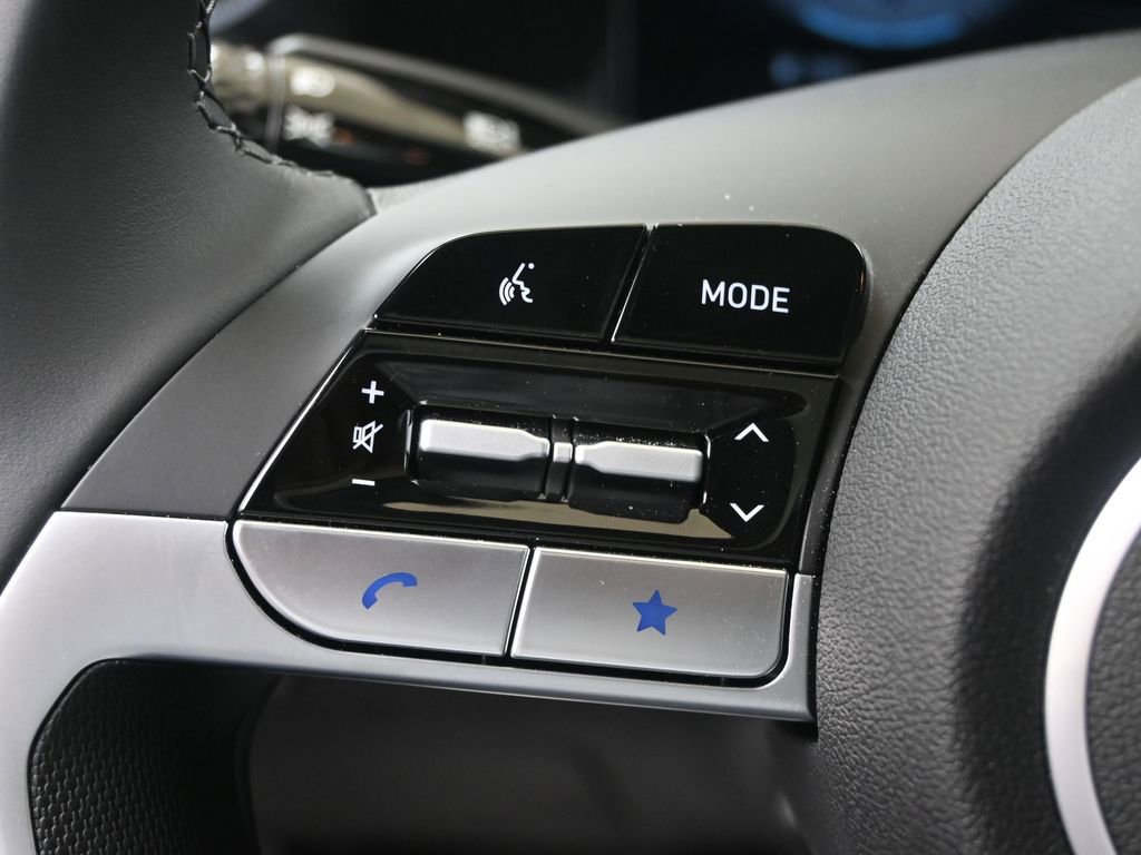 Certified 2025 Hyundai Elantra SEL FWD image 26